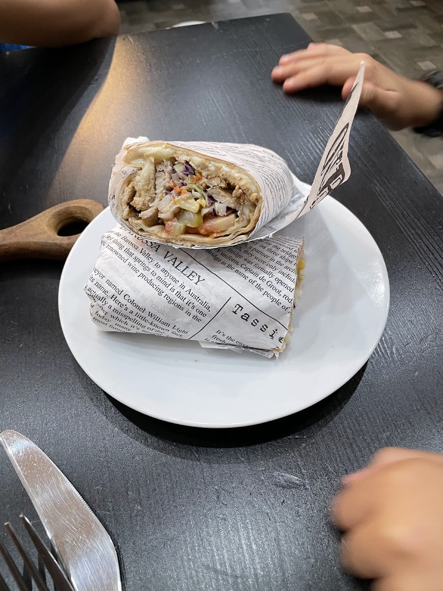 Kan Zman Underwood Marketplace - 8