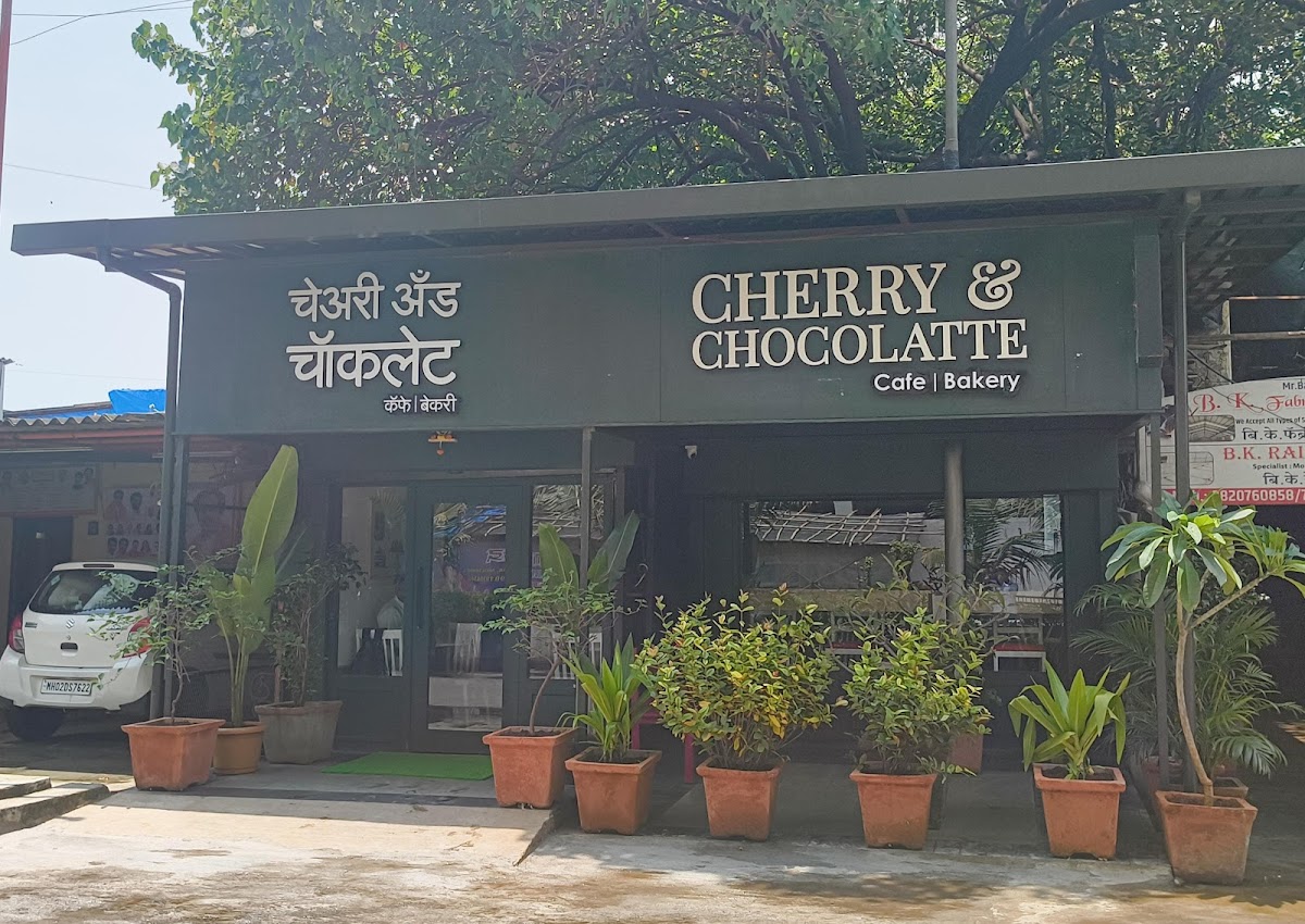 Cherry & Chocolatte Cafe - Versova