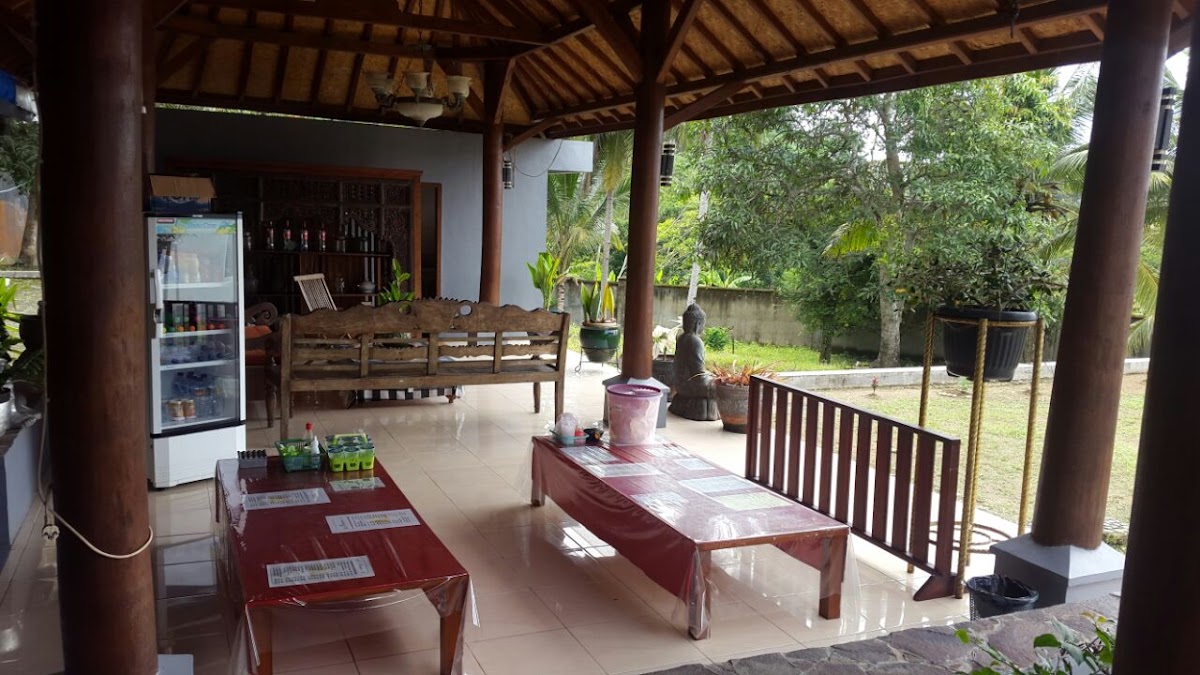 Villa & Cafe Princess