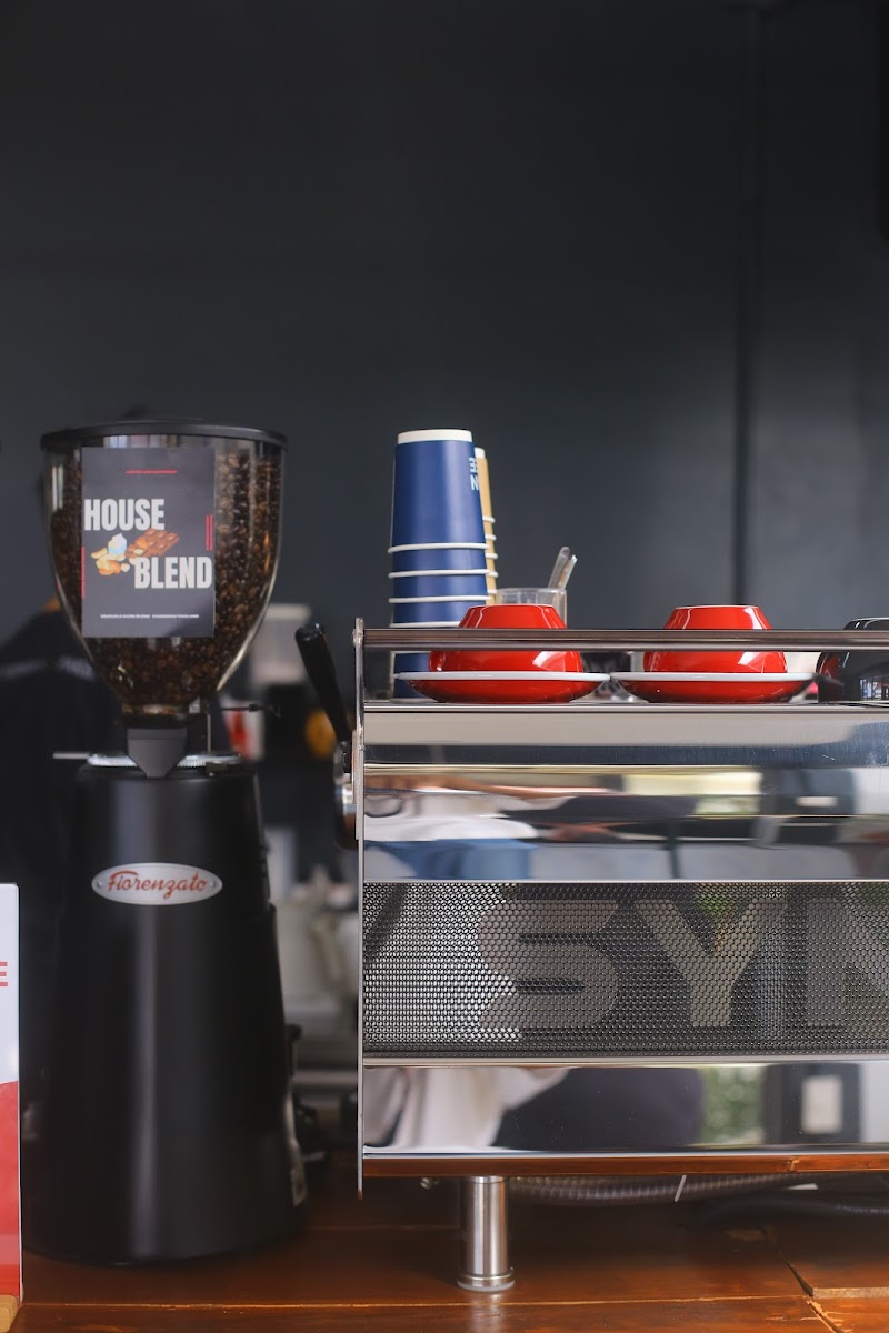 Nasuan Coffee and Happiness