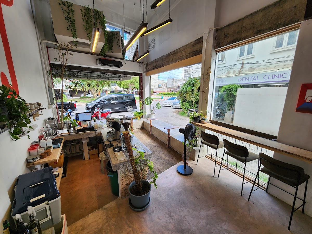 Elephant in the room - 4