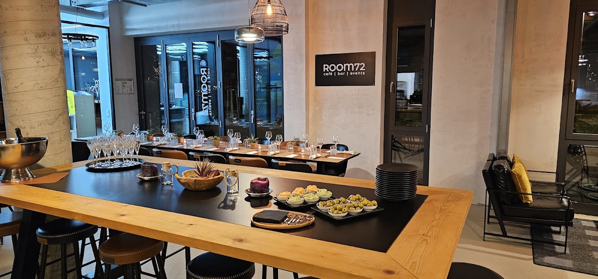 Room 72 Location | Café | Bar