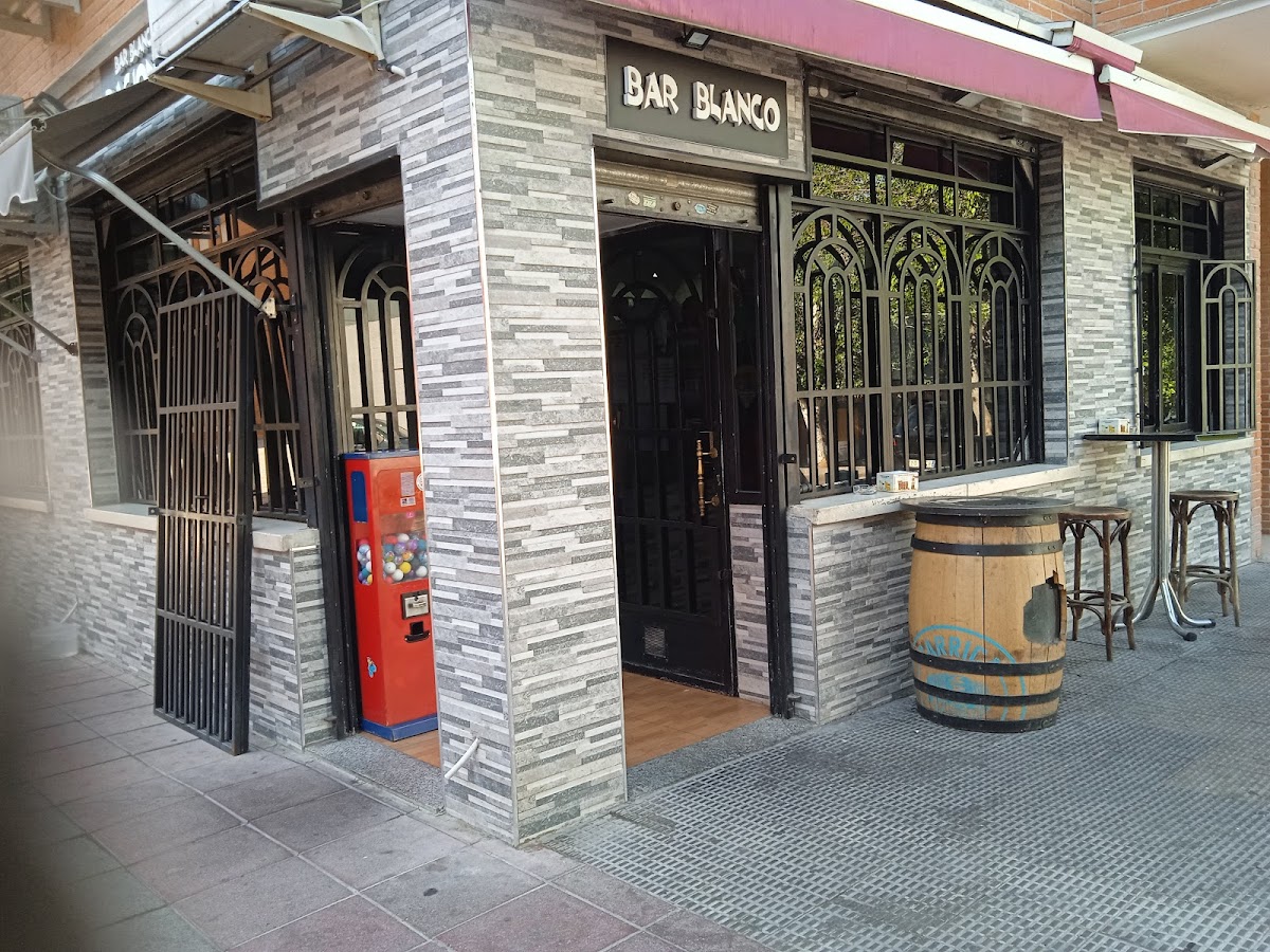 Bar Blanco