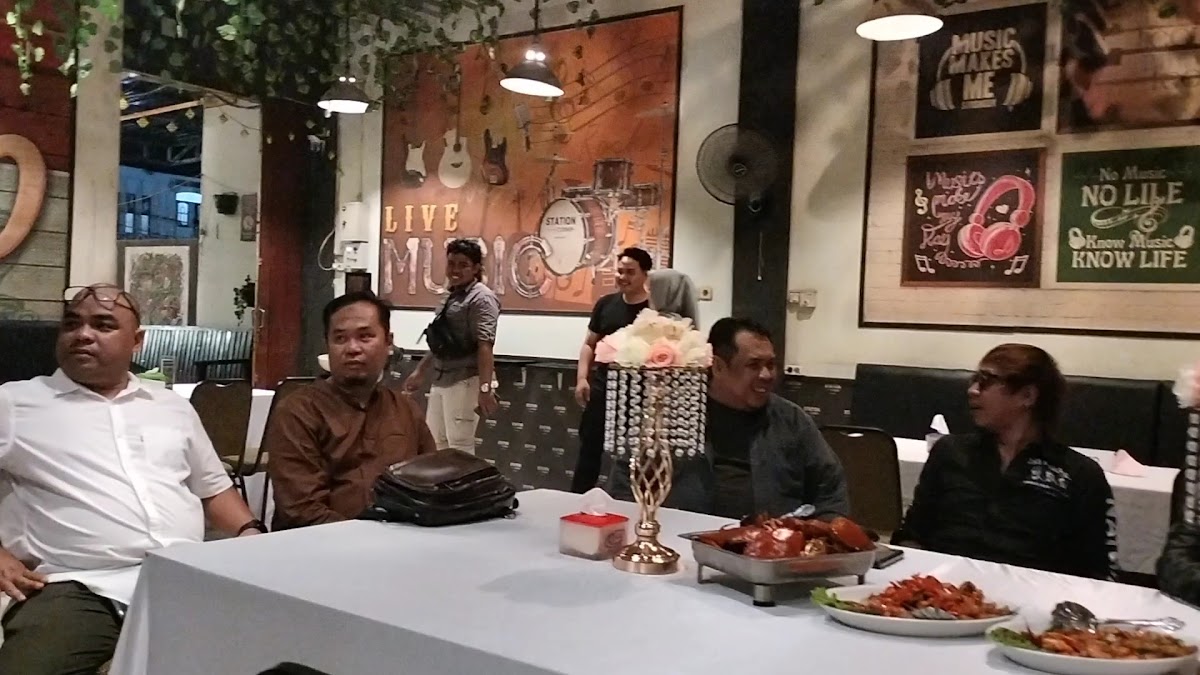 Station Corner Musicafe - 2