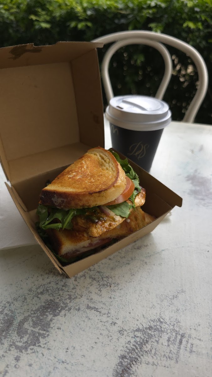 grumpyswharfcafe.com - 9