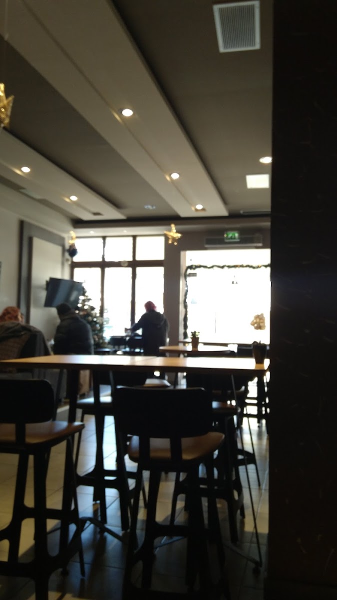 Flow Cafe - 5