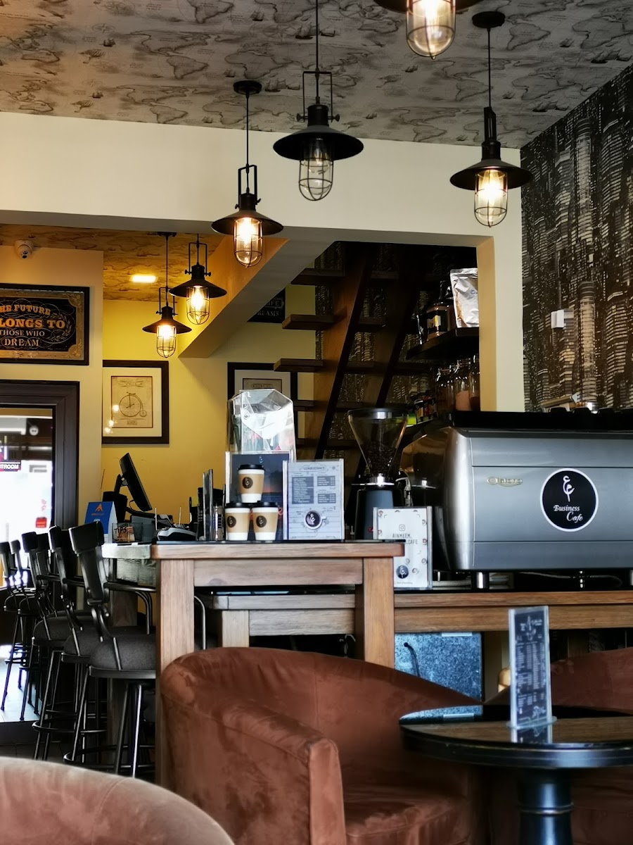Ain Meem Business Café - 4