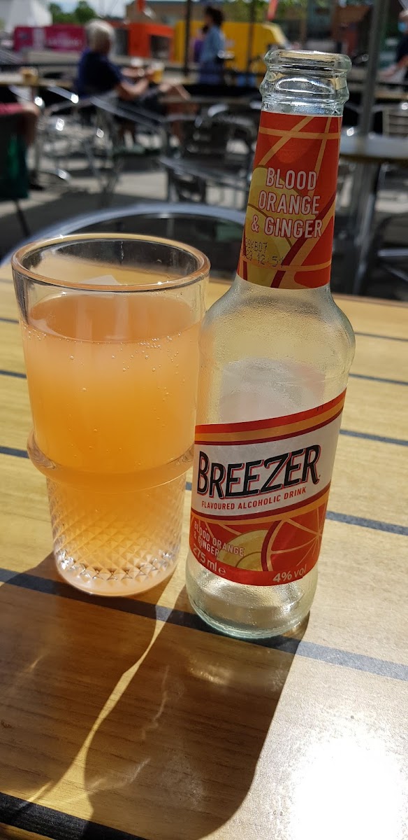 1.ETAGE Cafe & Bar Sandefjord - 9