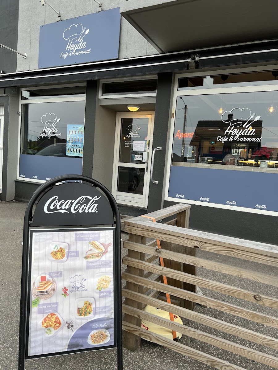 Høyda Cafe' og VarmMat - 3