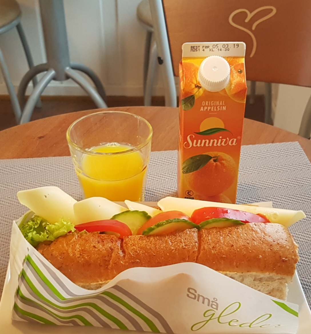 Høyda Cafe' og VarmMat - 7