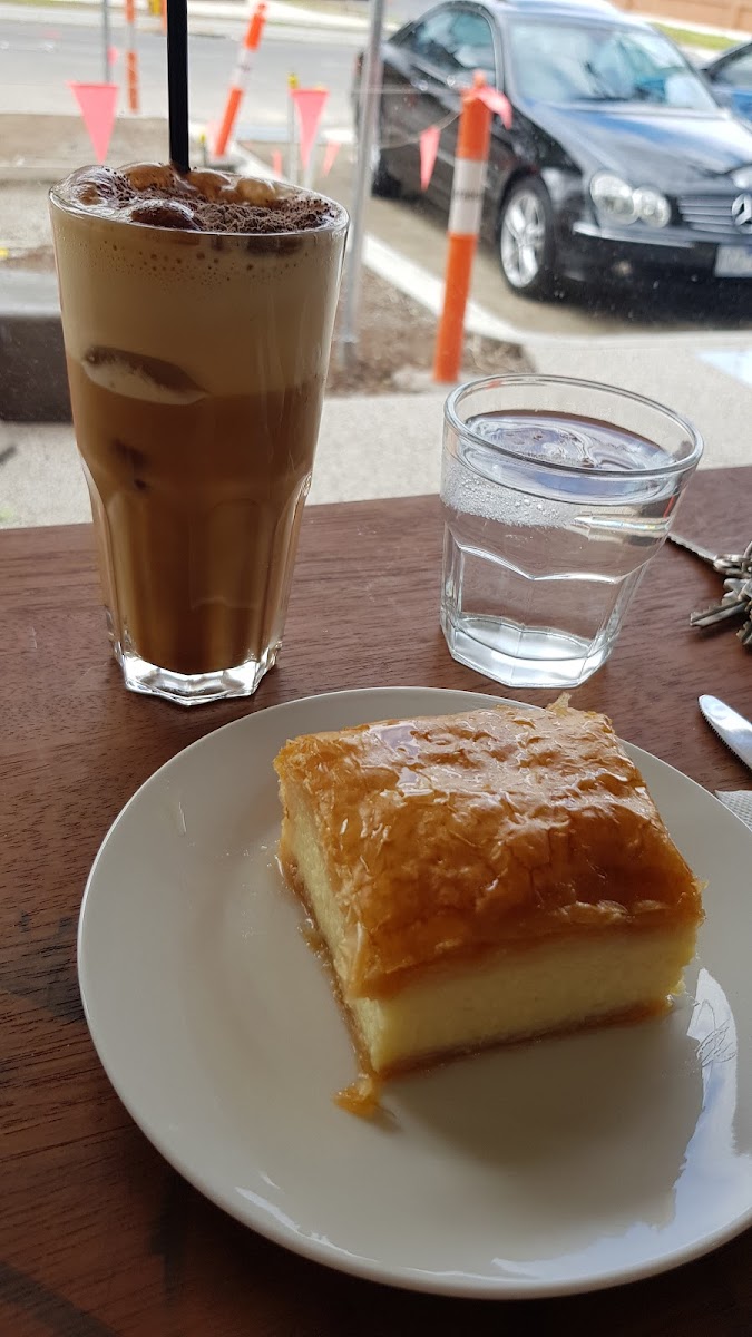 Theo’s Greek Cakes - 8