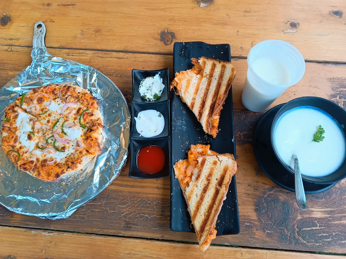 Shivroots cafe & lounge ( MUSSOORIE ) - 10