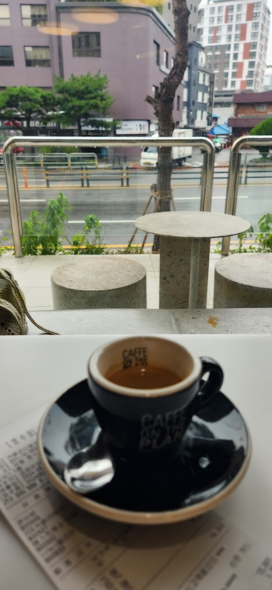 CAFFE ON THE PLAN - 8