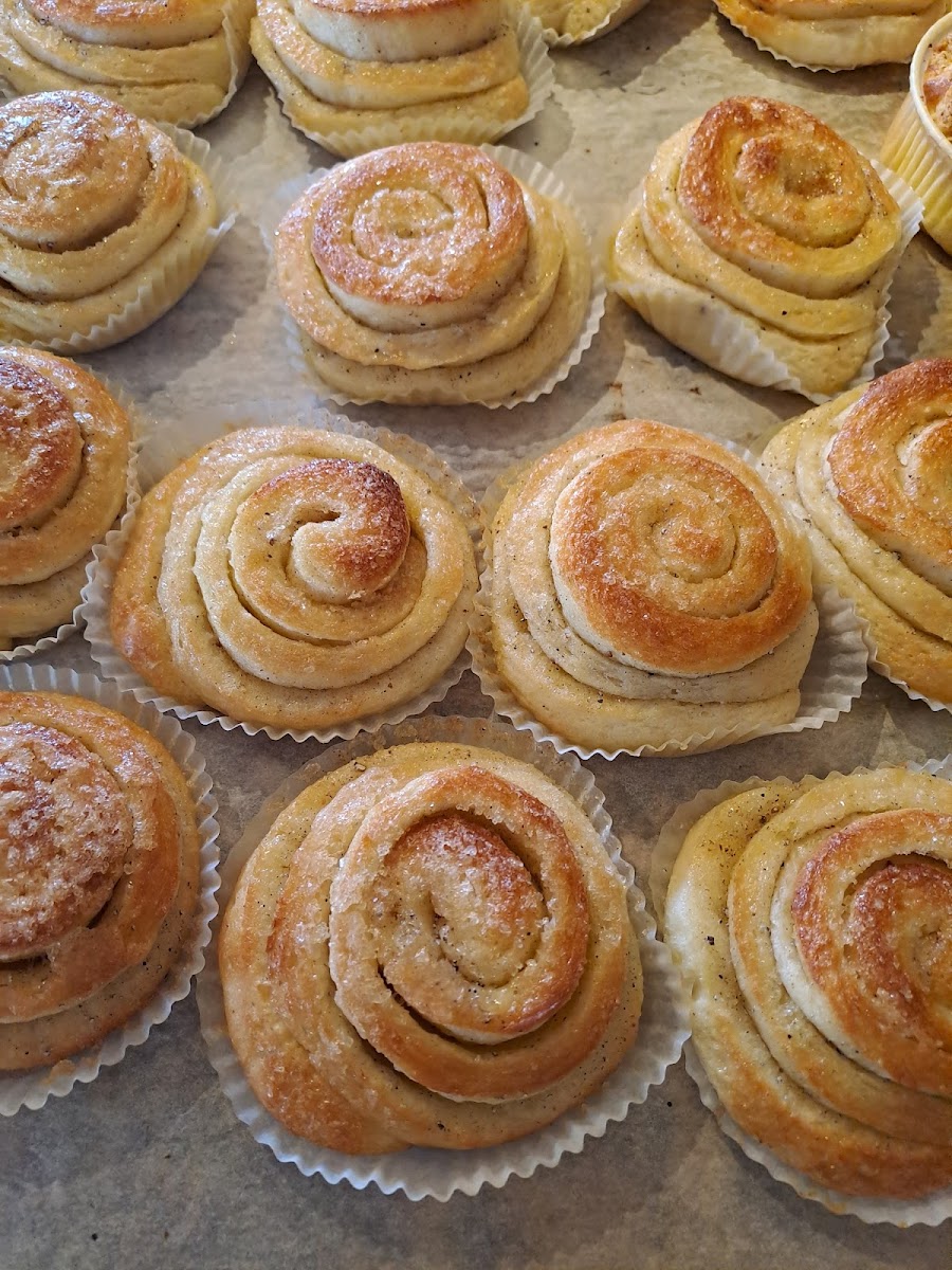 Dalängarna - organic bakery, farm shop, cafe - 9