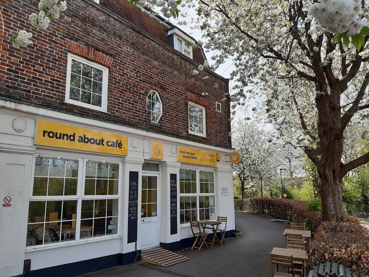 Round About Cafe