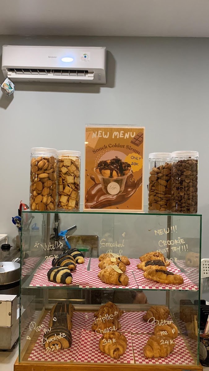 Rental Ps5 & Swicth Eulogia Cafe Gaming - 7