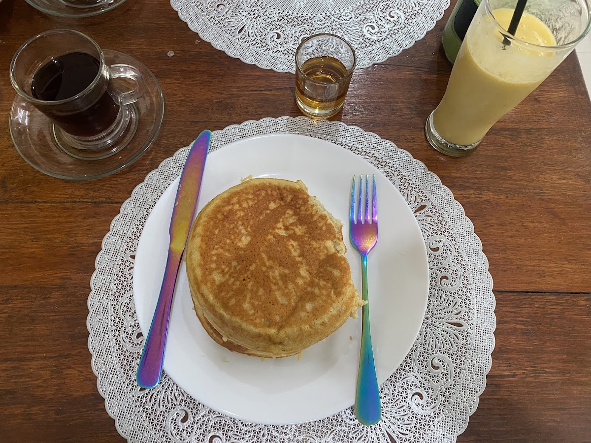 Bailey's Food & Cafe - 5