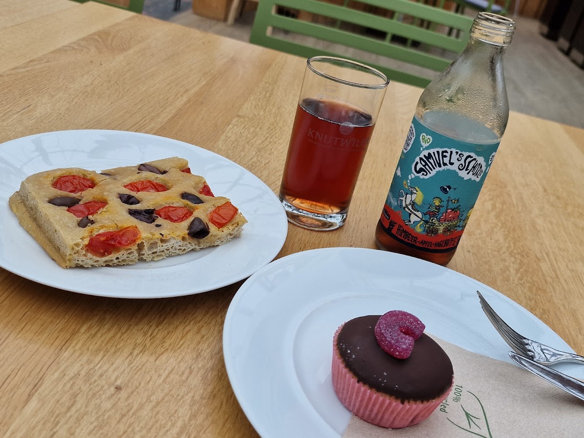 Cafe Florina - 100% Vegan - 9