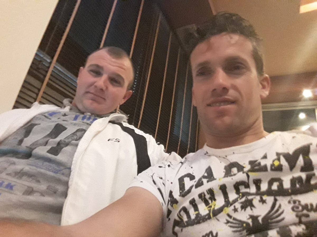 Cafe Corvette Larry - 3