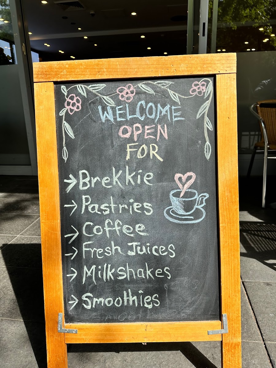 Himalayan Bites Cafe - 6