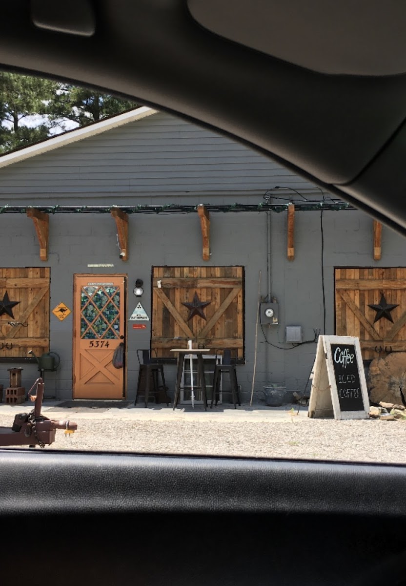 Over the tracks coffee