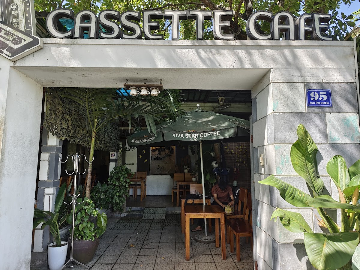 Cassette cafe