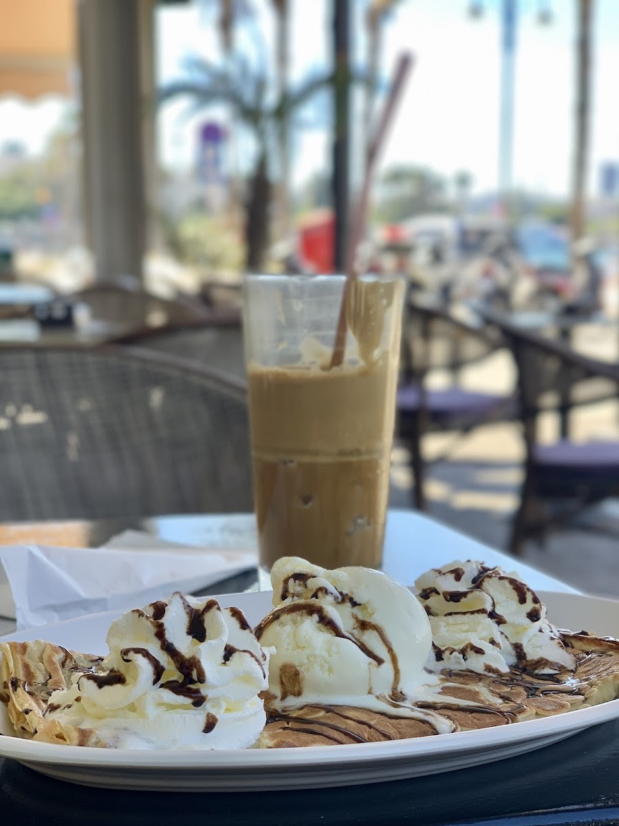 Sugar Cafe Corner - 10