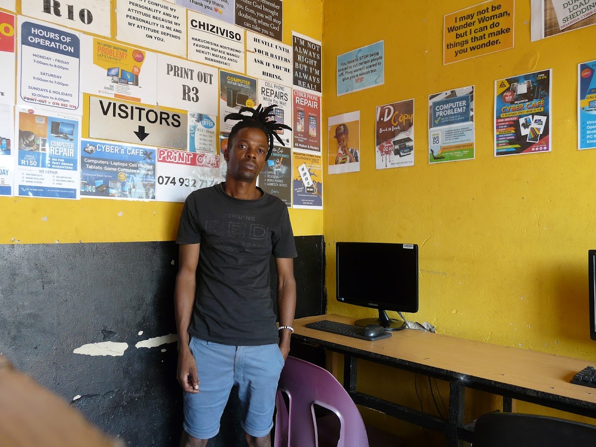 MQANTSA CYBER CAFE - 3