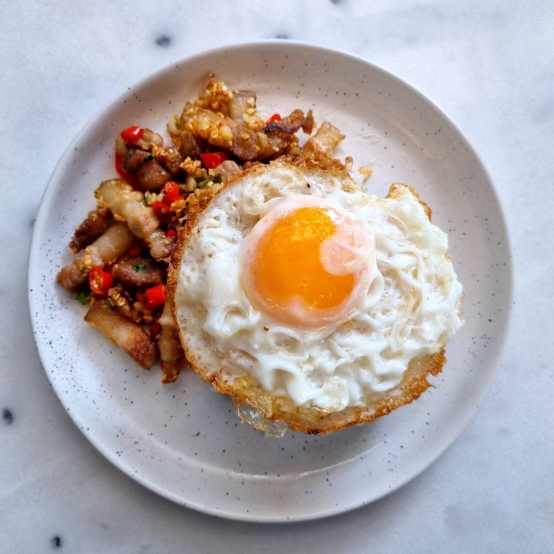 How Bear Cafe & Eatery - 9