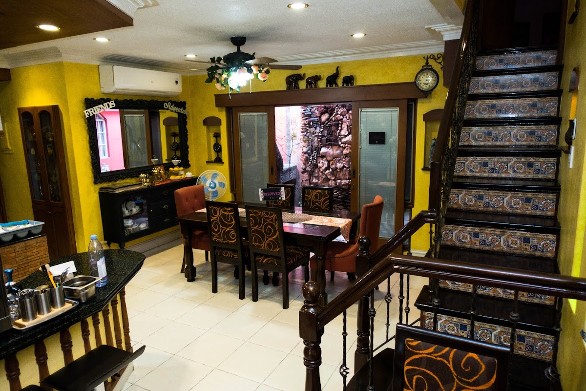 Dwelling Bliss Bed & Breakfast and Café