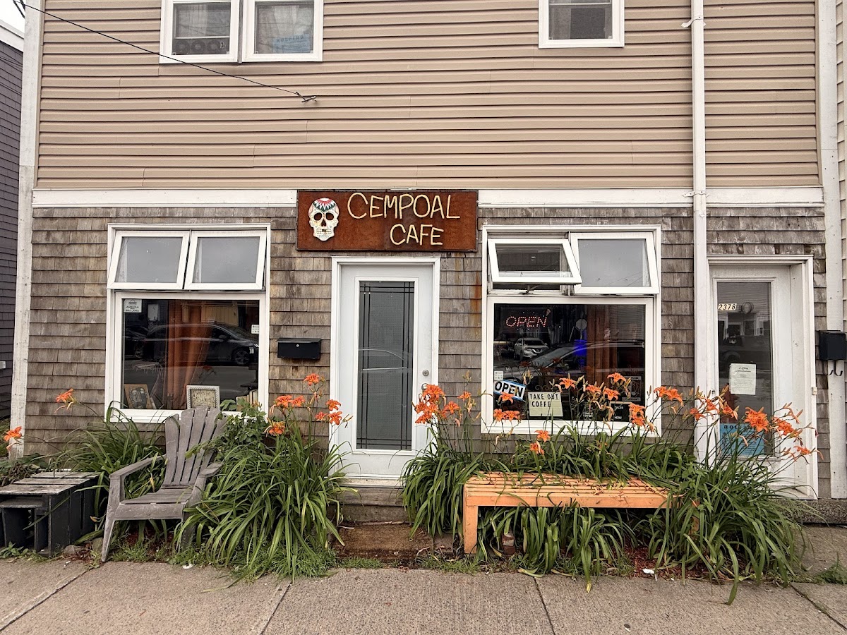 Cempoal Calavera Negra Cafe