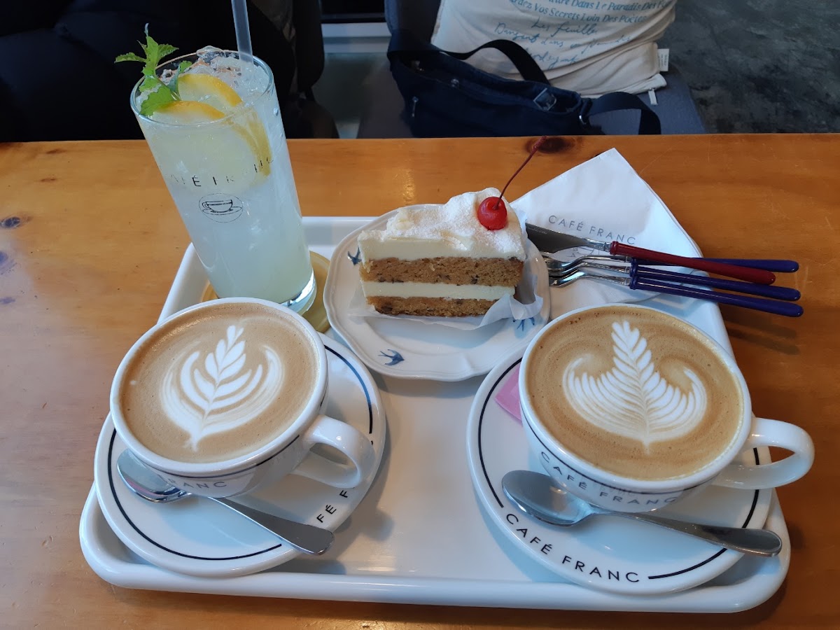 Cafe France - 4