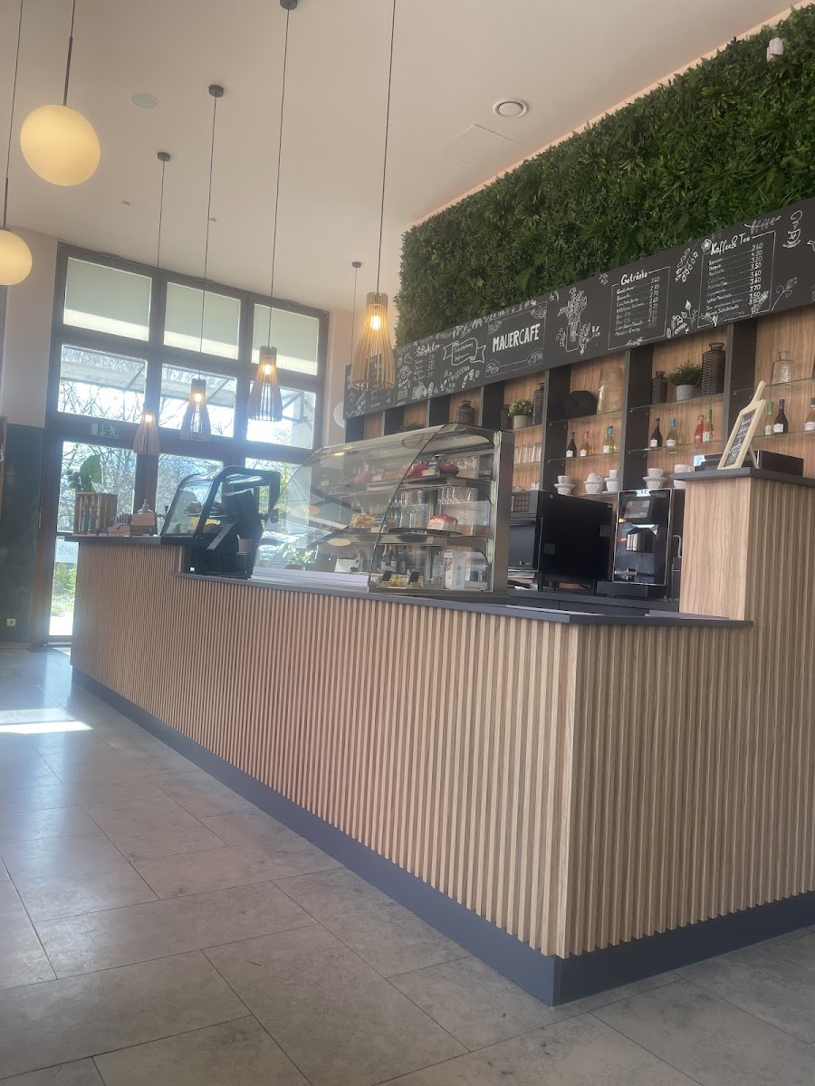 Mauercafe - 4