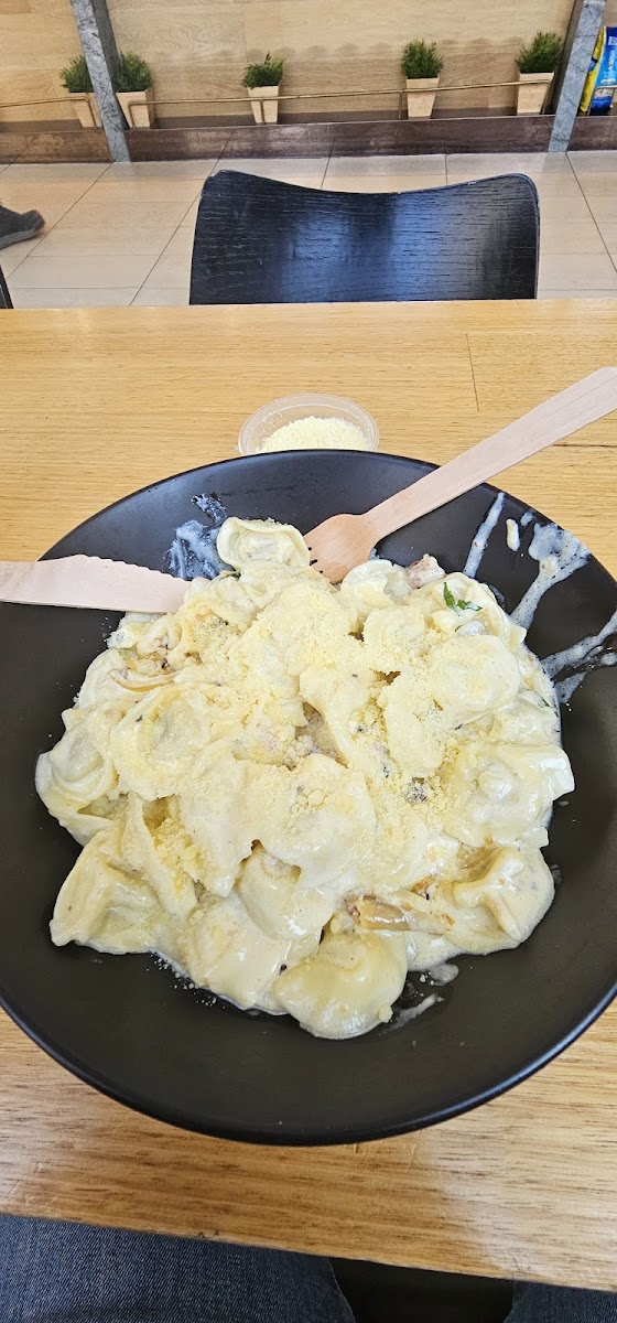 Rozzis Frankston - 10