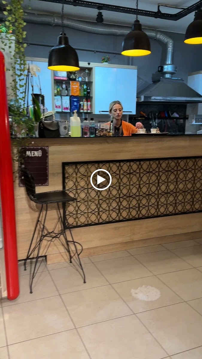 Akyıldız Cafe Yunuseli (Coffee, مقهى) - 2