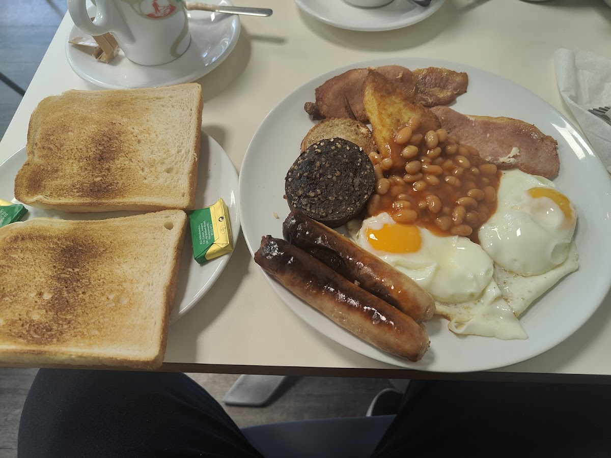 The Mad Hatter Cafe - 6