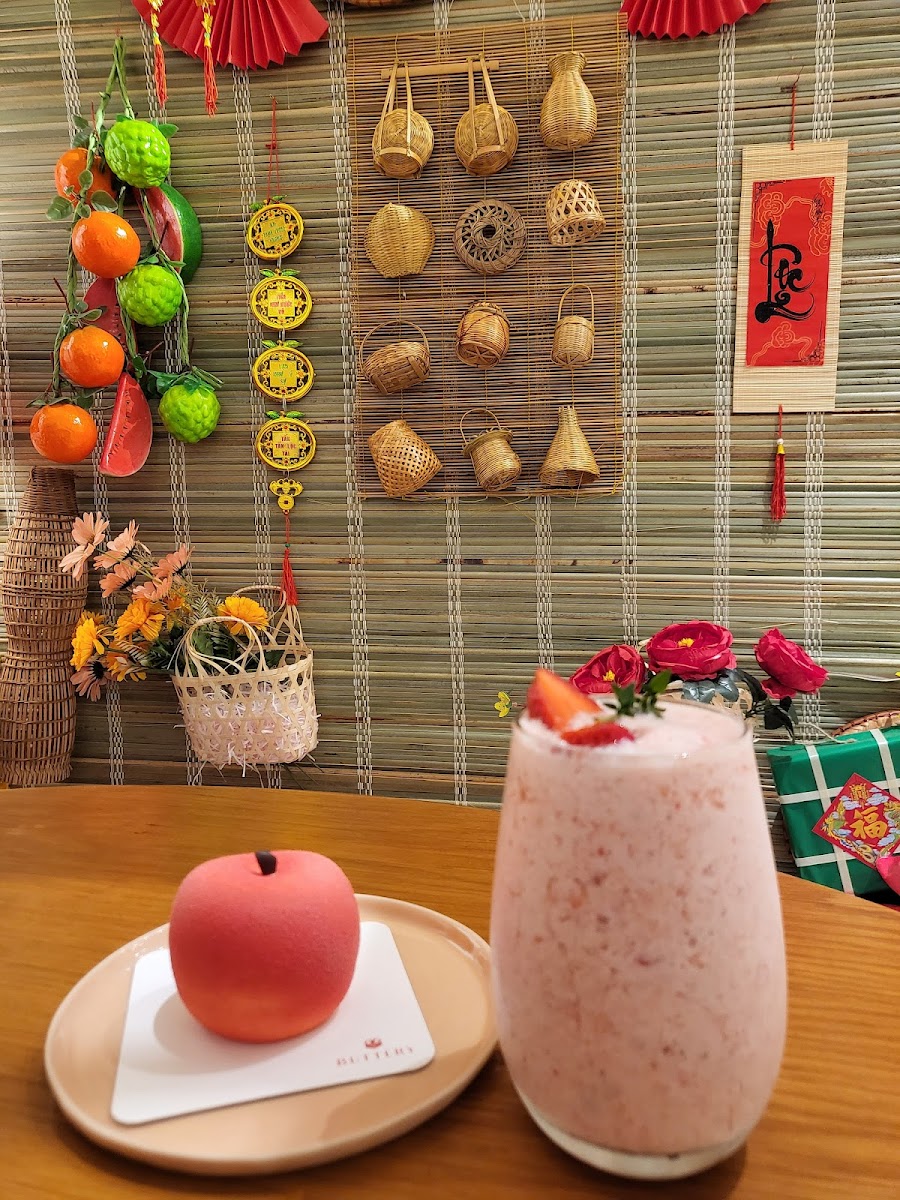Buttery Cake & Cafe - 8