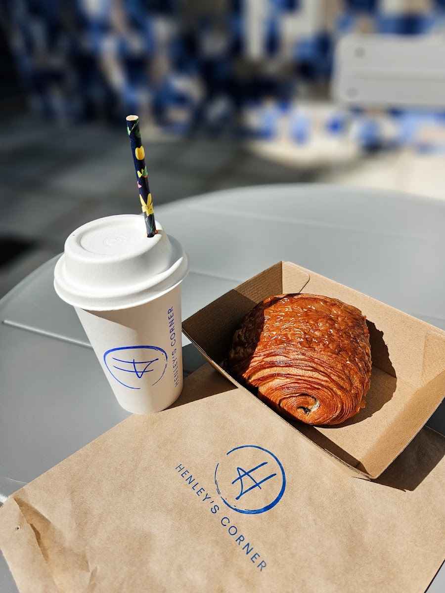 Henley’s Corner - 5