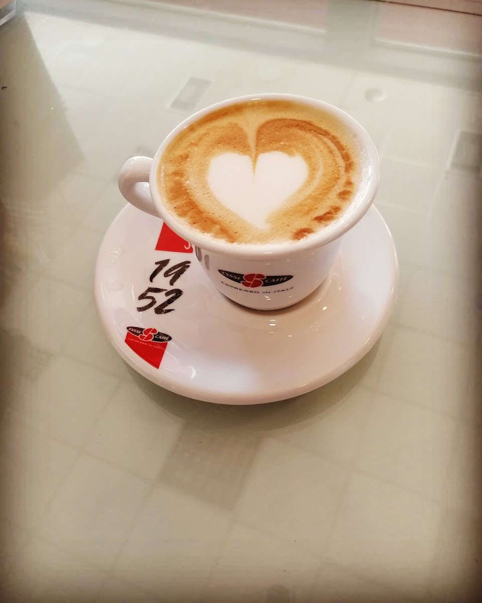 Fay's coffee & more - 8