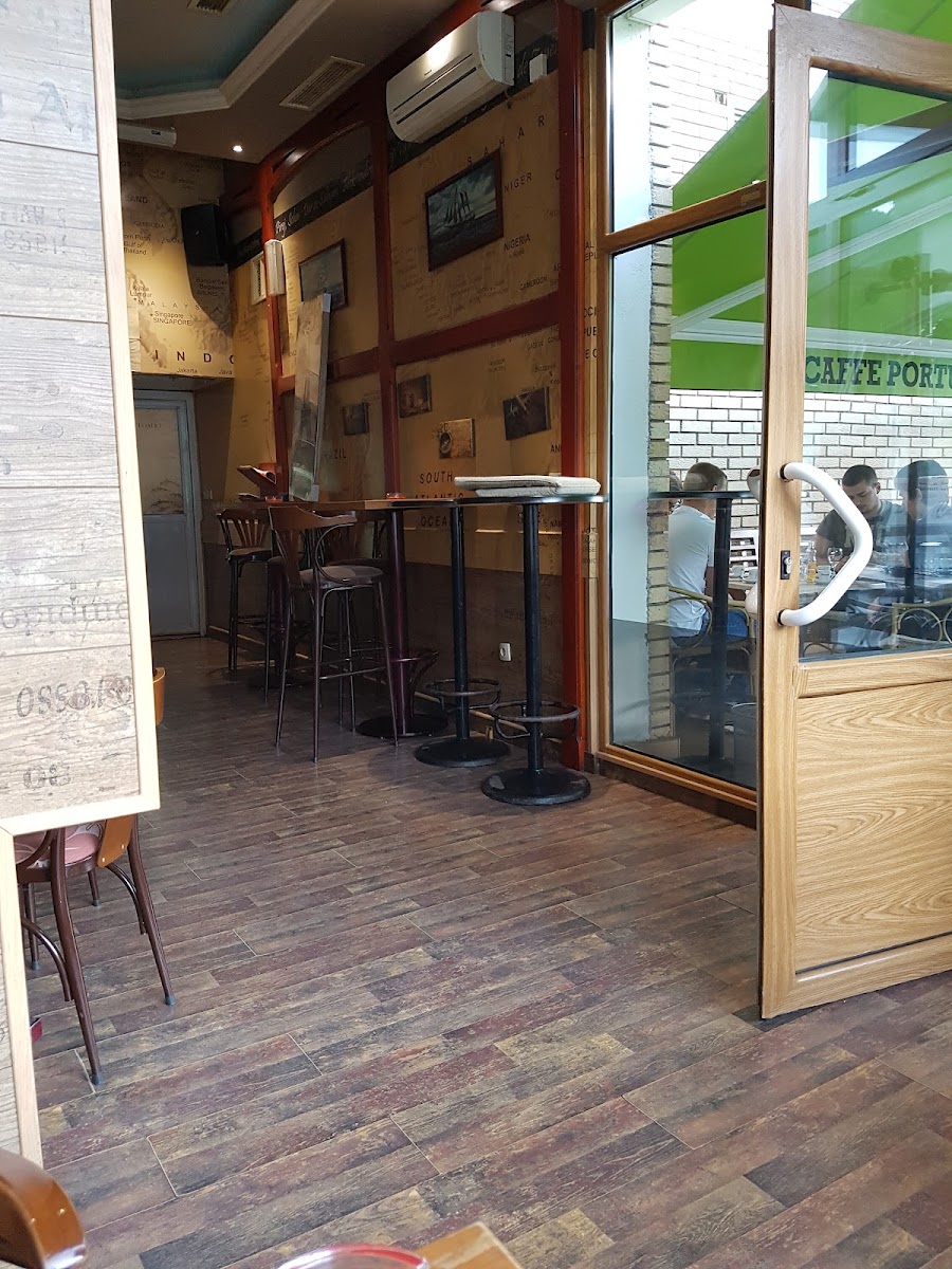 Caffe Portus
