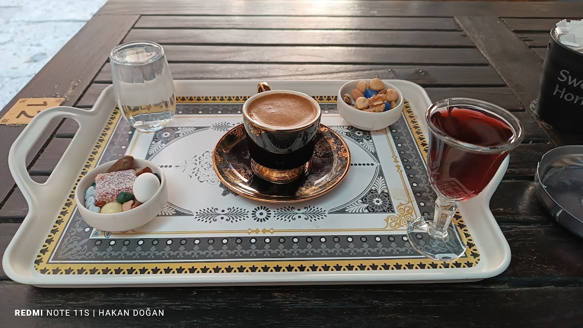Baykuş Cafe & Nargile Taşhan - 2