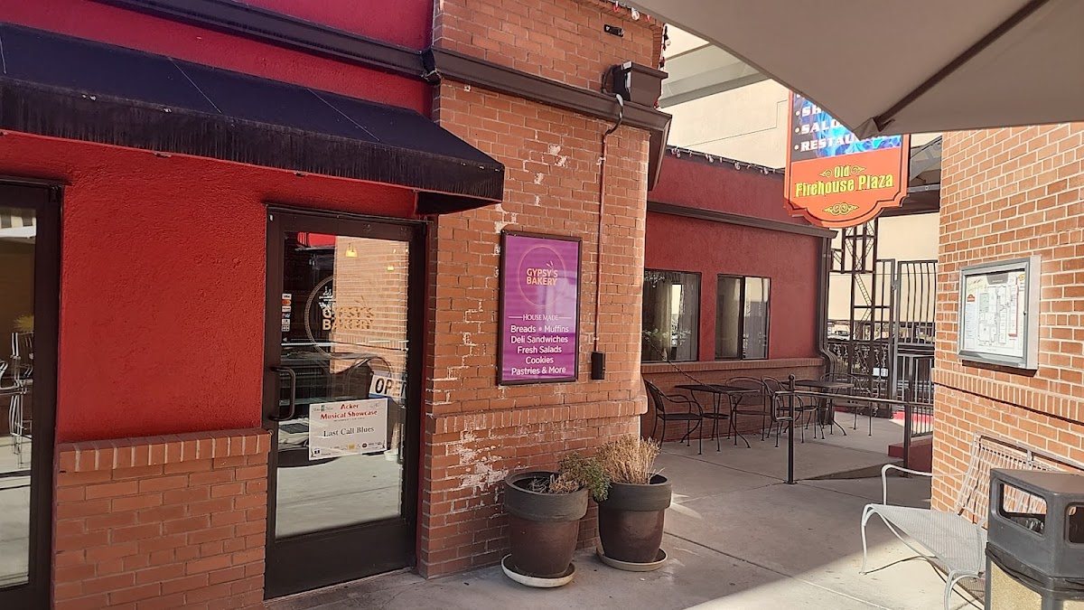 Gypsy's Café & Bakery - 4