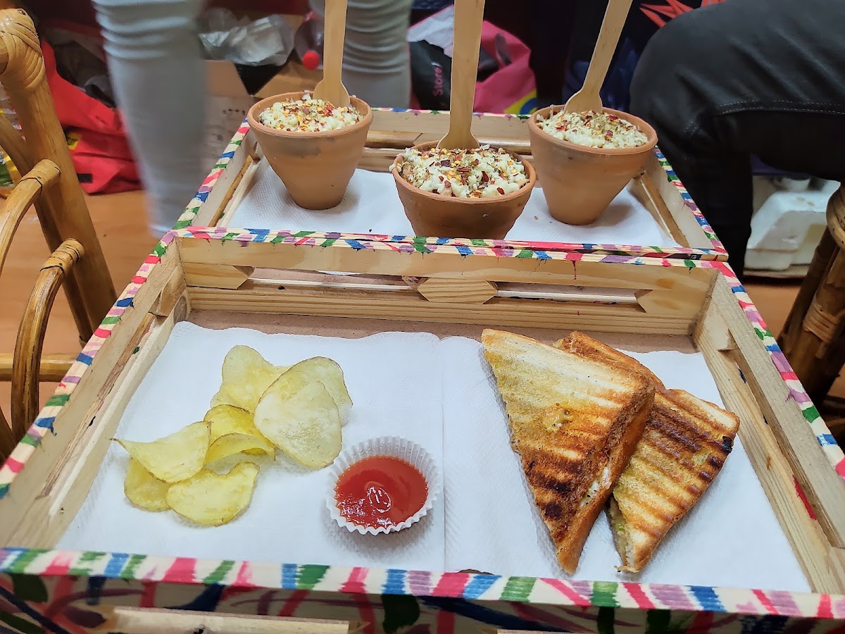 Cafe hullor ( হুল্লোড় )