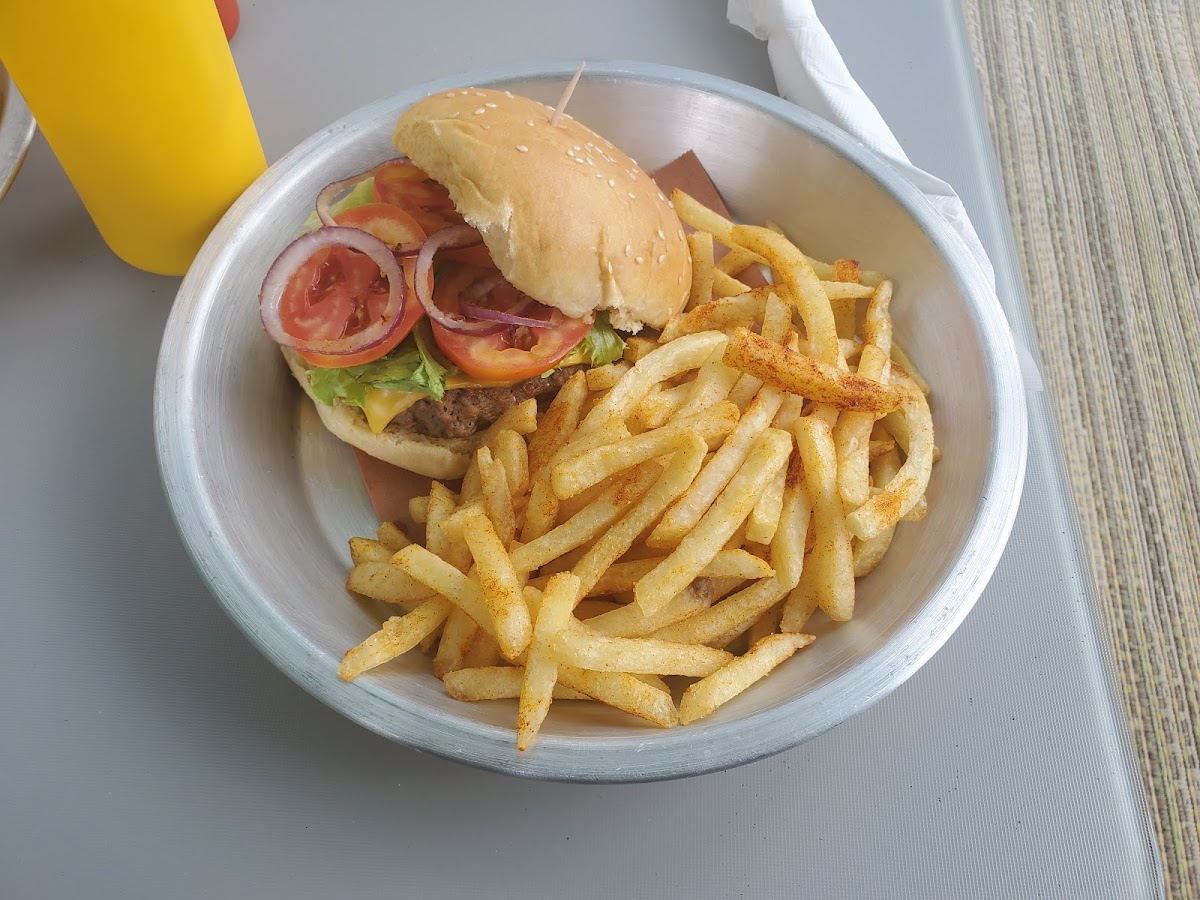 Beach Bunny Cafe Negril - 7