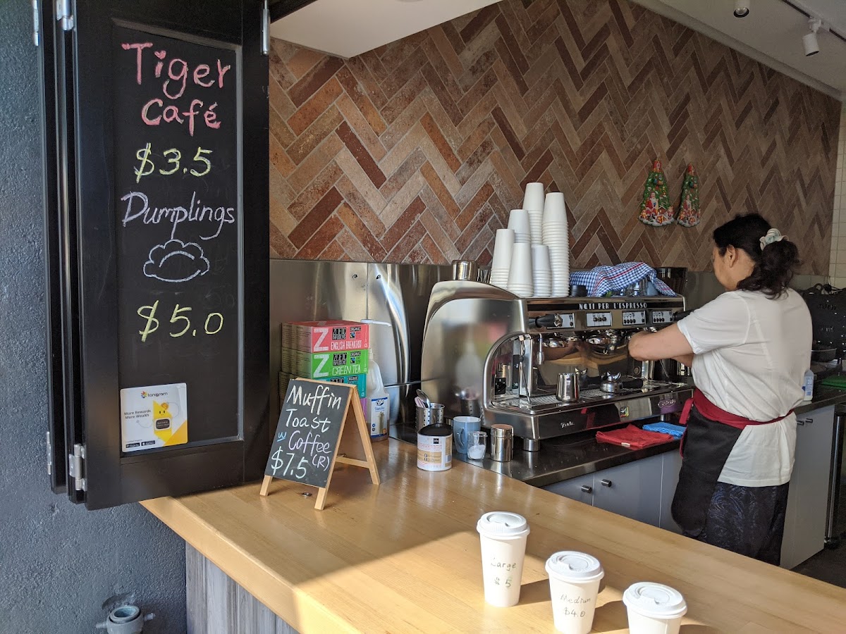 Tiger Cafe - 4