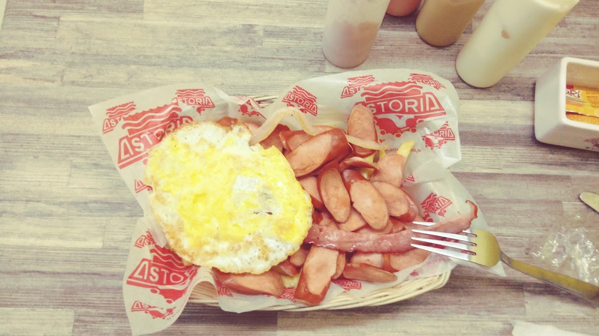 Astoria Dulcería Cafetería - 6