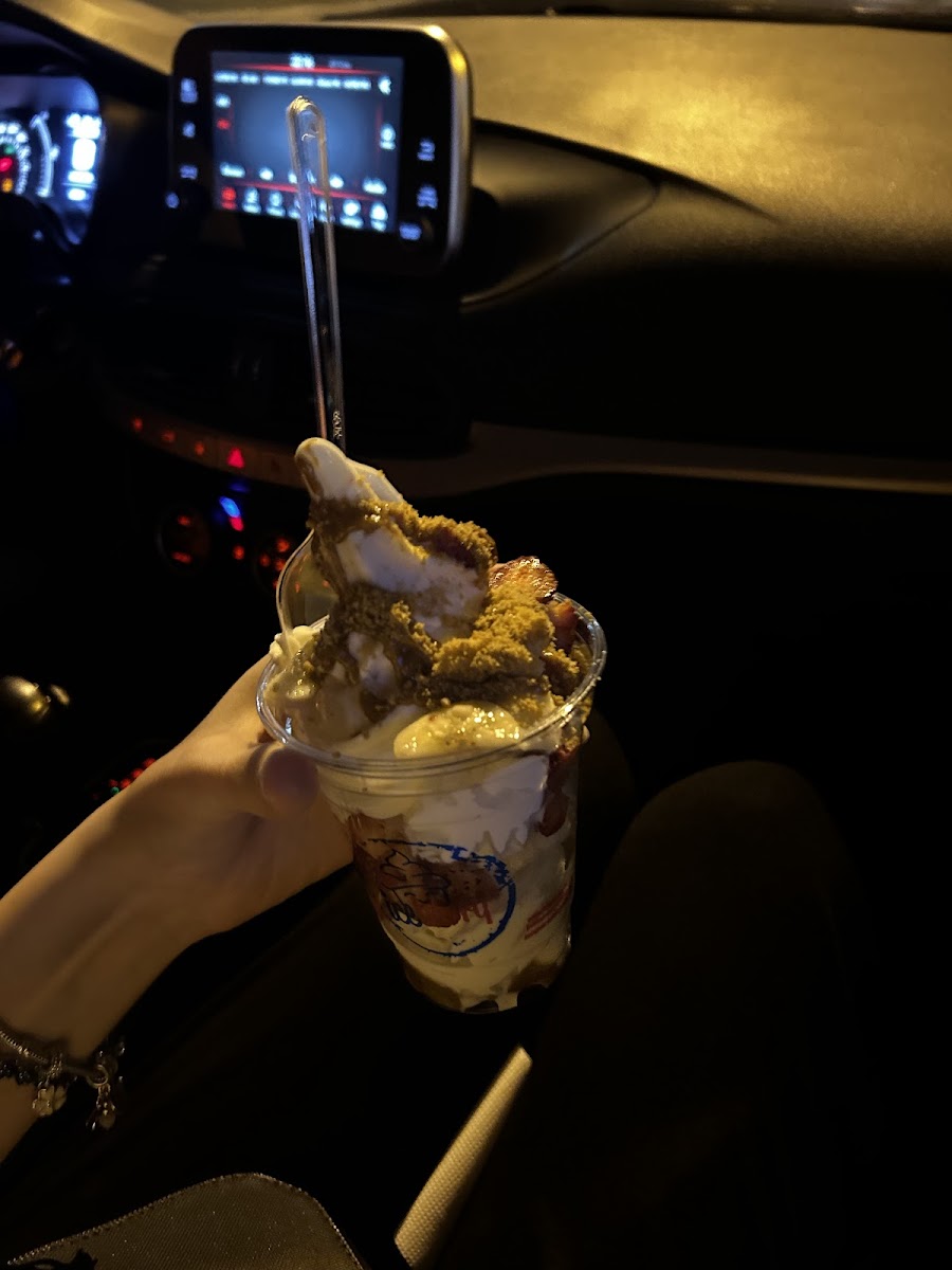 Iceberry Natural Frozen Yogurt - 7