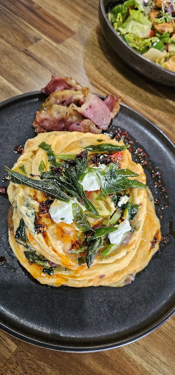 Wolf Cafe & Eatery - 8