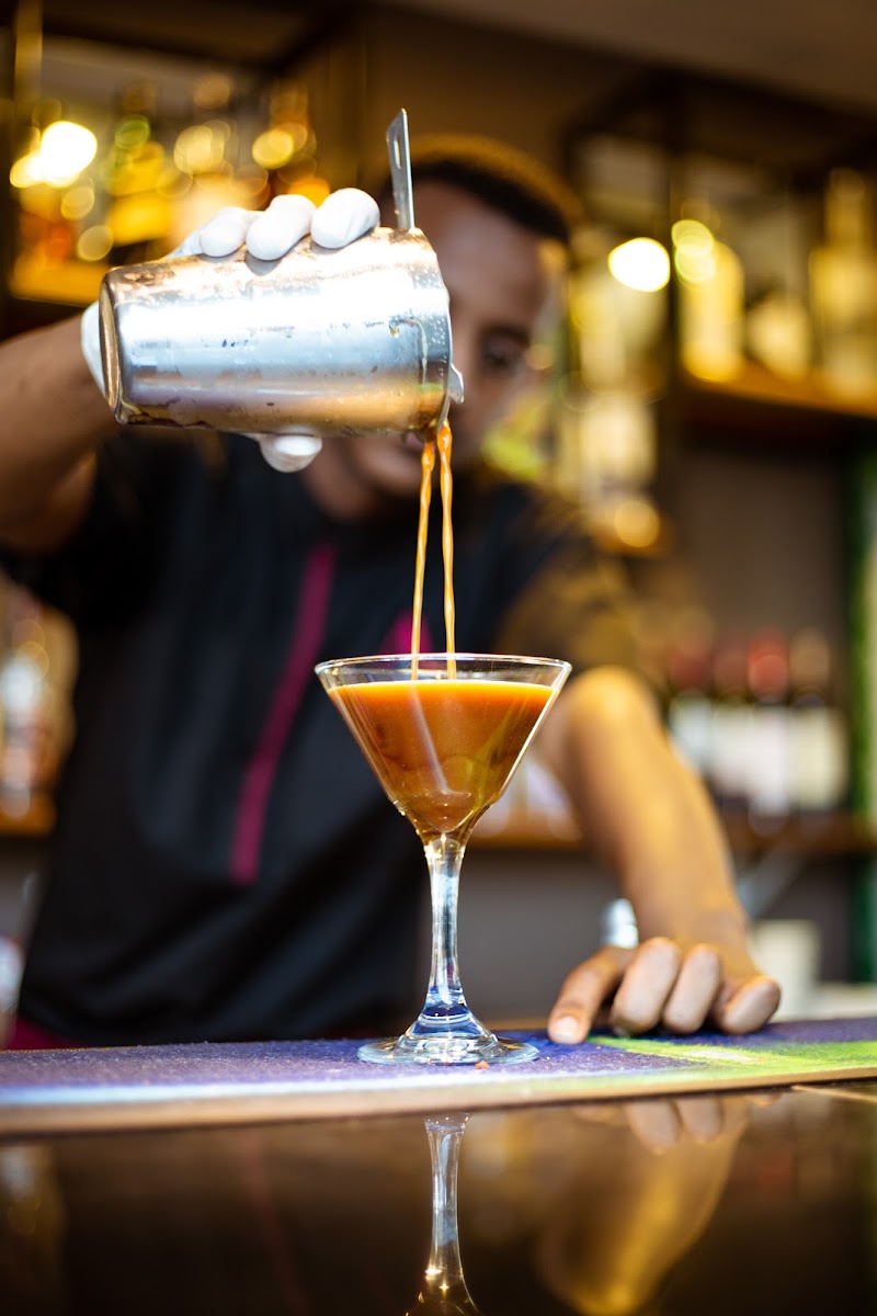 Aura Lounge and Espresso Bar - 10