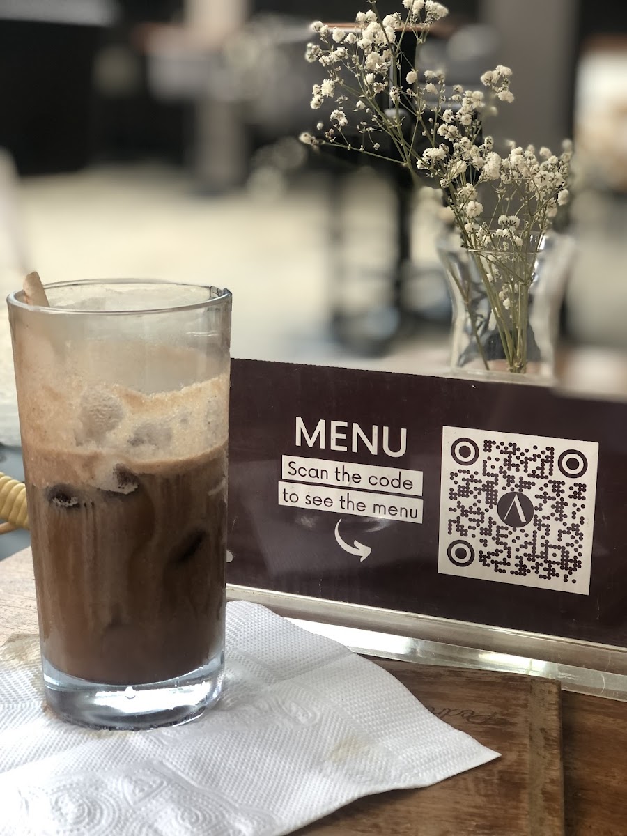 Aura Lounge and Espresso Bar - 8